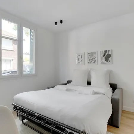 Cozy & Equipped 5 Min From The Metro * Saint-Denis (Seine-Saint-Denis)